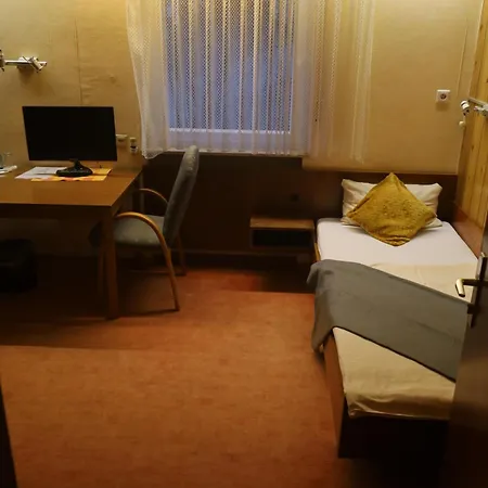 Hohe Wart Hotel *